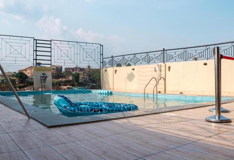 Cincinnati Hotel Yaounde