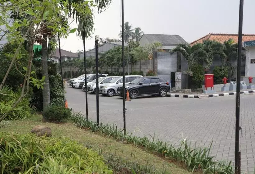 Hotelli Capital O 93371 Pelangi Residence 5