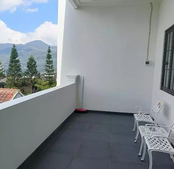 Hotel Pesona Halimun