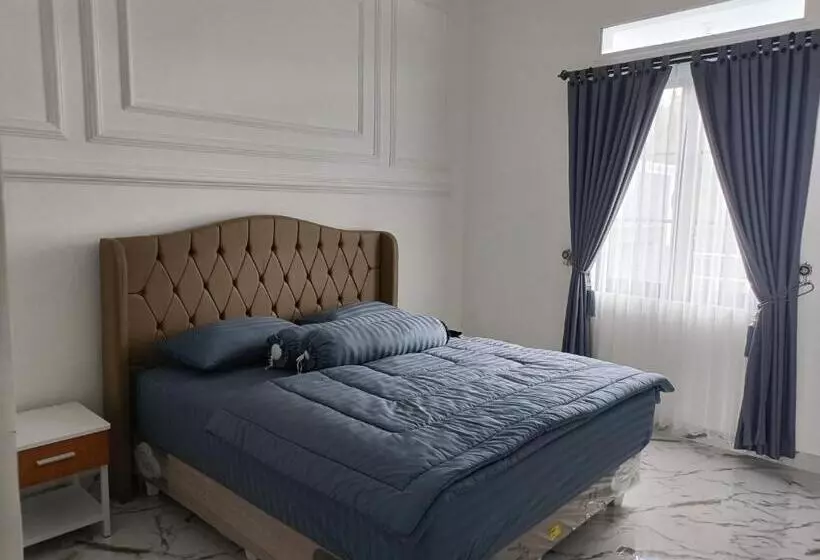 Hotel Pesona Halimun