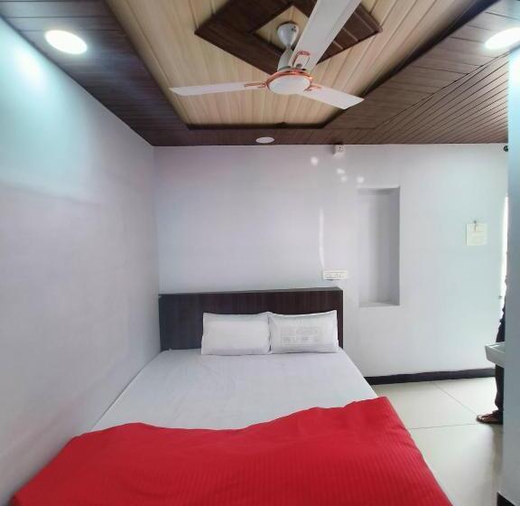 هتل Ramanand Palace