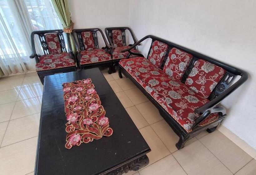 酒店 Spot On 93367 Wisma Sidosari Syariah