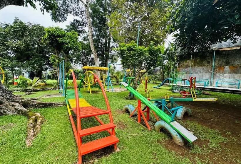 هتل Urbanview Resort Botol Cisarua Puncak Bogor