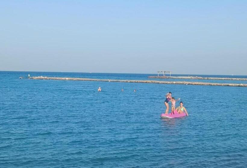 هتل Vila Maia Hurghada