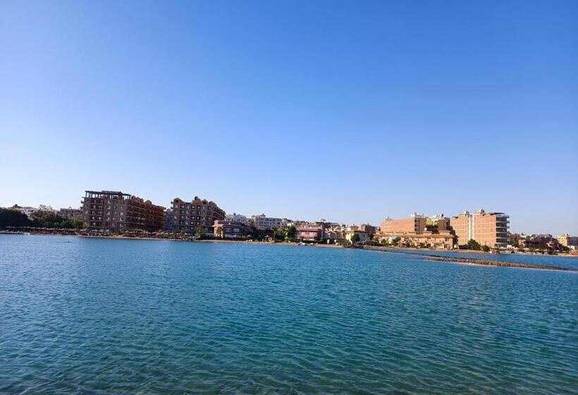 هتل Vila Maia Hurghada