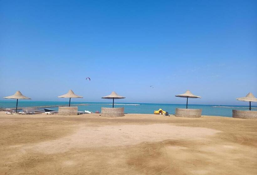 هتل Vila Maia Hurghada