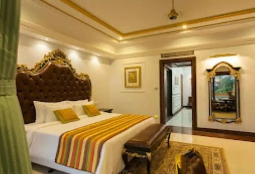 Regency Lagoon Resort & Convention
