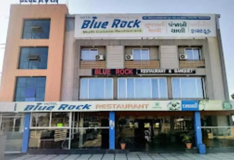 استراحتگاه Bluerock Hotel & Banquet Hall Gandhinagar