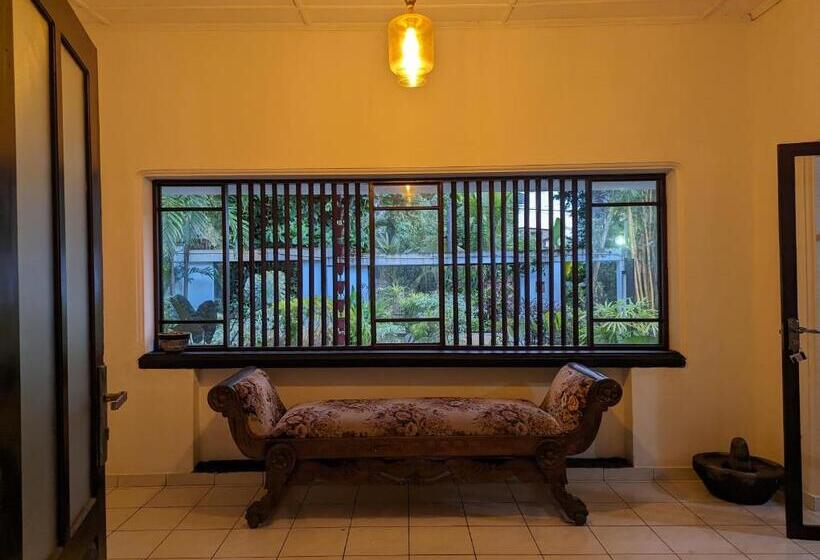 تختخواب و صبحانه Ceyio Traditional Villa