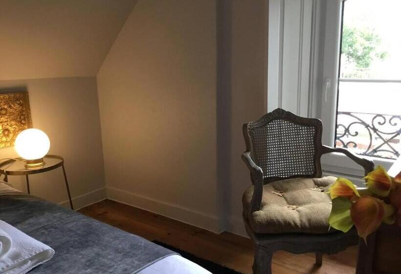 تختخواب و صبحانه Chalet Sintra 1892