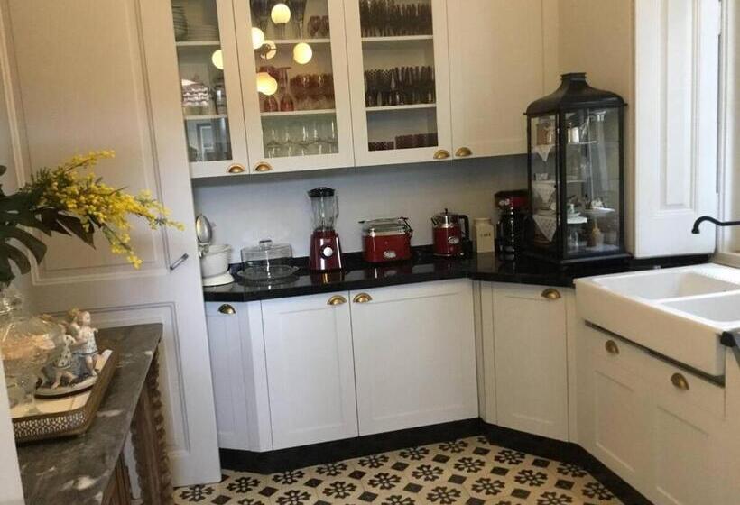 تختخواب و صبحانه Chalet Sintra 1892