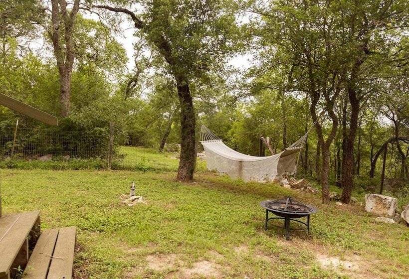 민박 Mosaic On The Hill