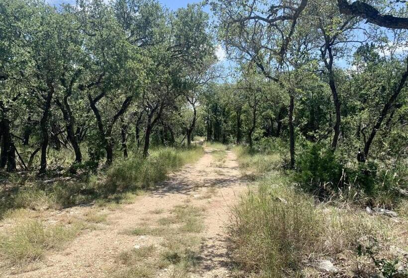 민박 Mosaic On The Hill