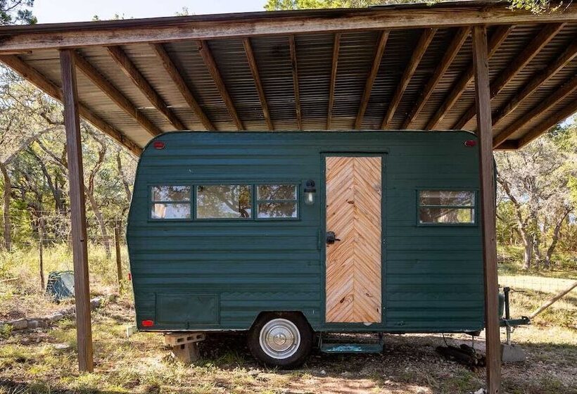 민박 Mosaic On The Hill