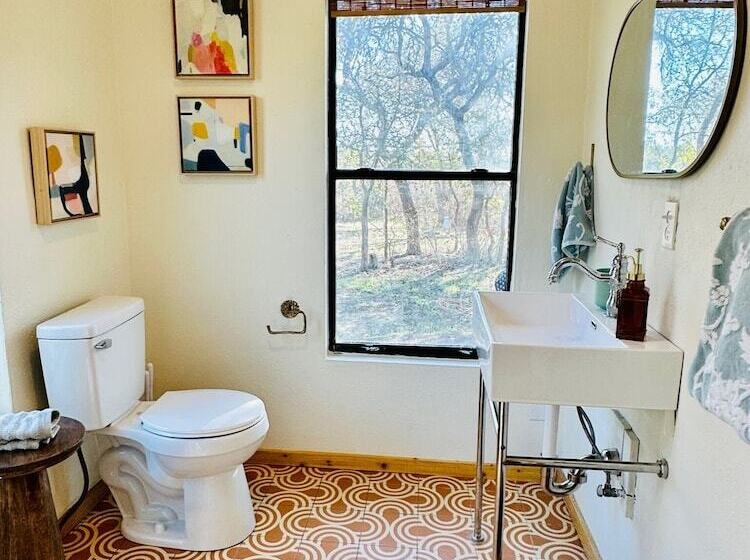 민박 Mosaic On The Hill