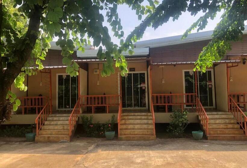 Hôtel วังอินธารา รีสอร์ท