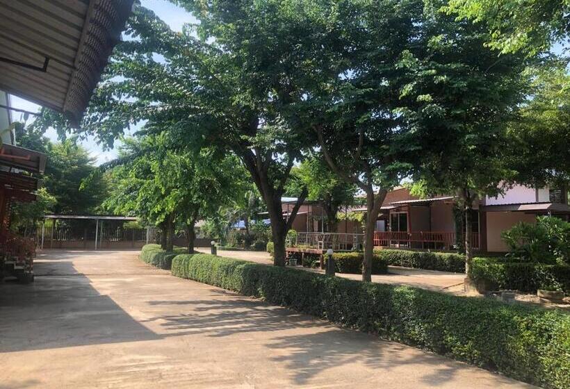 Hôtel วังอินธารา รีสอร์ท