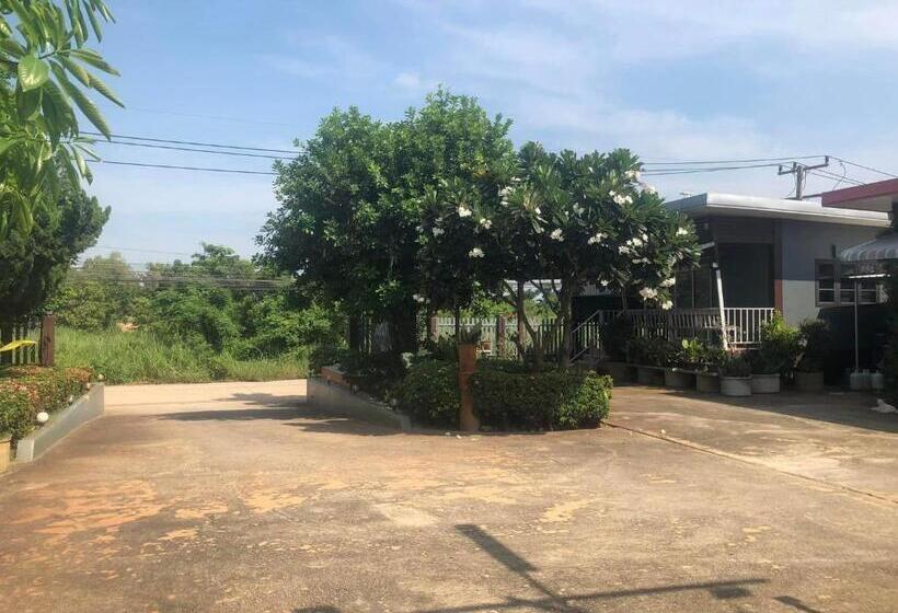 Hôtel วังอินธารา รีสอร์ท