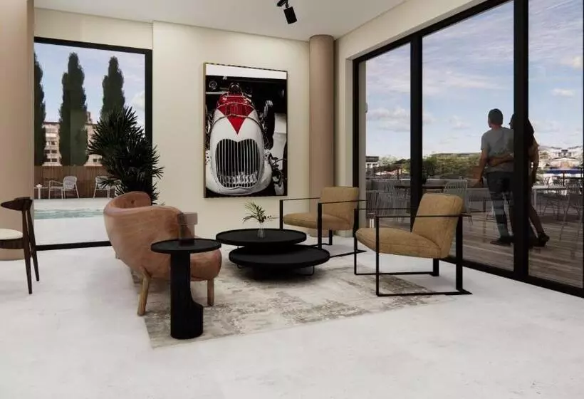 ホテル Adonis Le Castellet