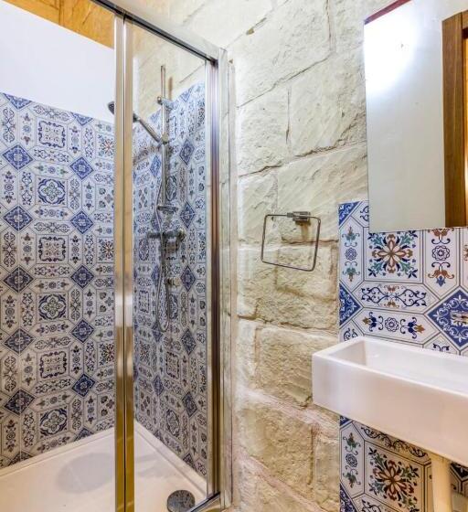 هتل Gozo Pool Farmhouse Hosted By Sweetstay