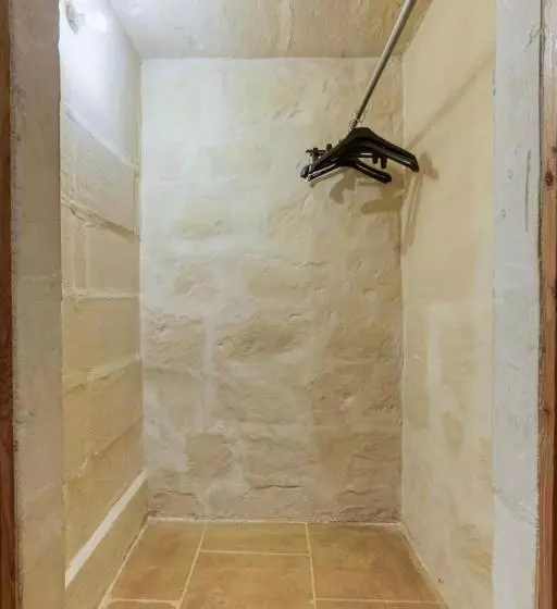 هتل Gozo Pool Farmhouse Hosted By Sweetstay