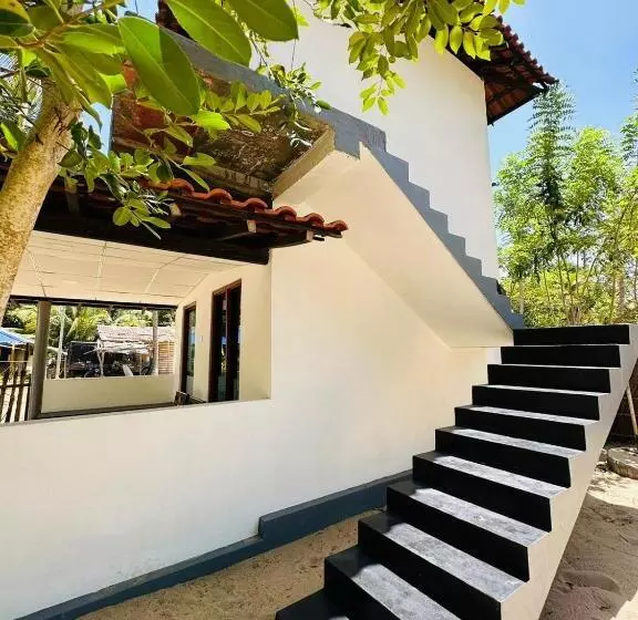 هتل Meryl Fernando Bungalow