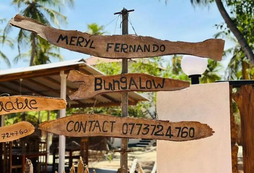 هتل Meryl Fernando Bungalow