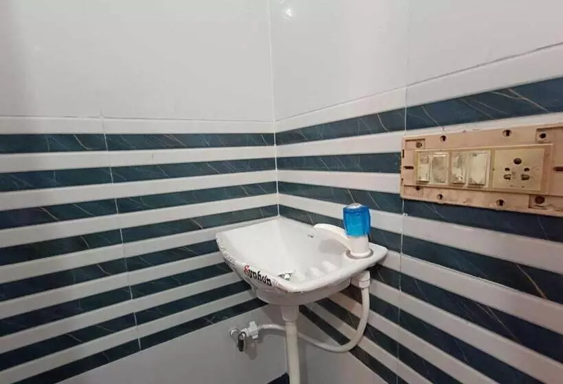 هتل Oyo Flagship Darbar Guest House