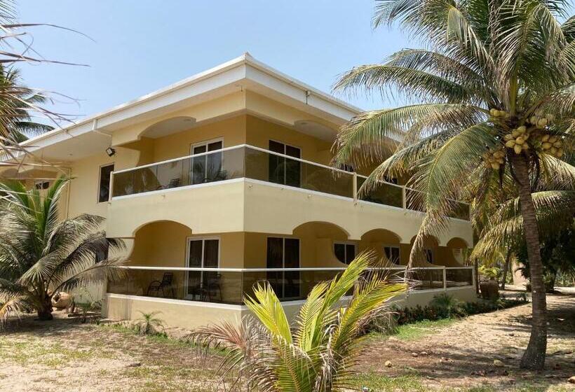 هتل Honduras Shores Plantations