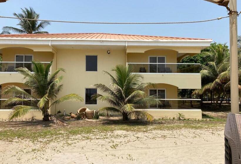 هتل Honduras Shores Plantations