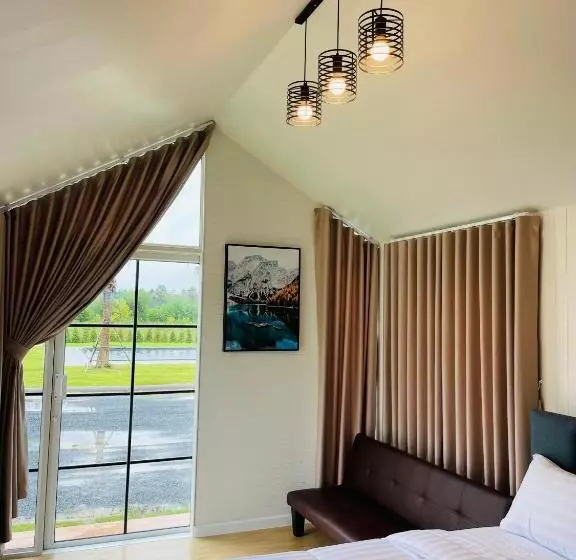 Hotelli The Landmark Resort And Villa