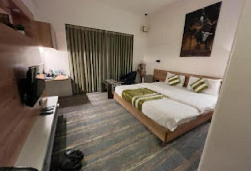 Hotel Vstar, Ahmednagar