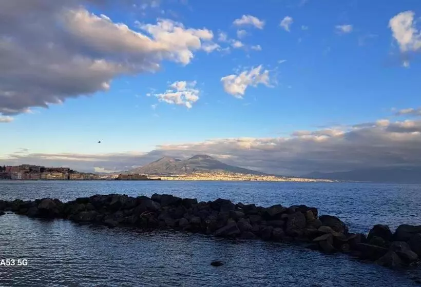 پانسیون Aurora E Dad Naples Center B&b