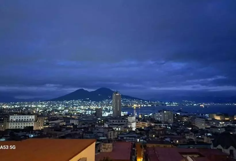 پانسیون Aurora E Dad Naples Center B&b