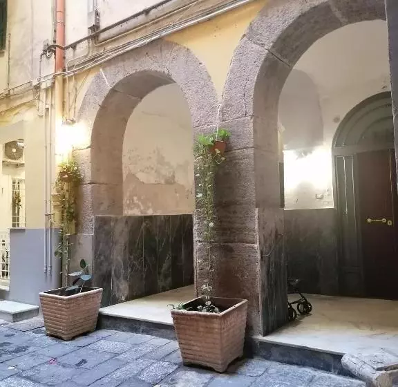 پانسیون Aurora E Dad Naples Center B&b