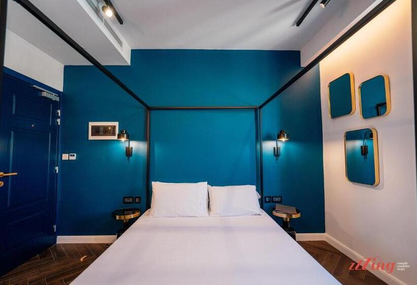 پانسیون Avalon Boutique