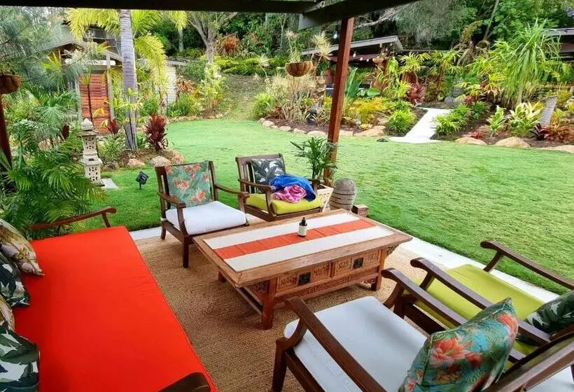 Majatalo Healing Garden Bed & Breakfast   Uluwatu