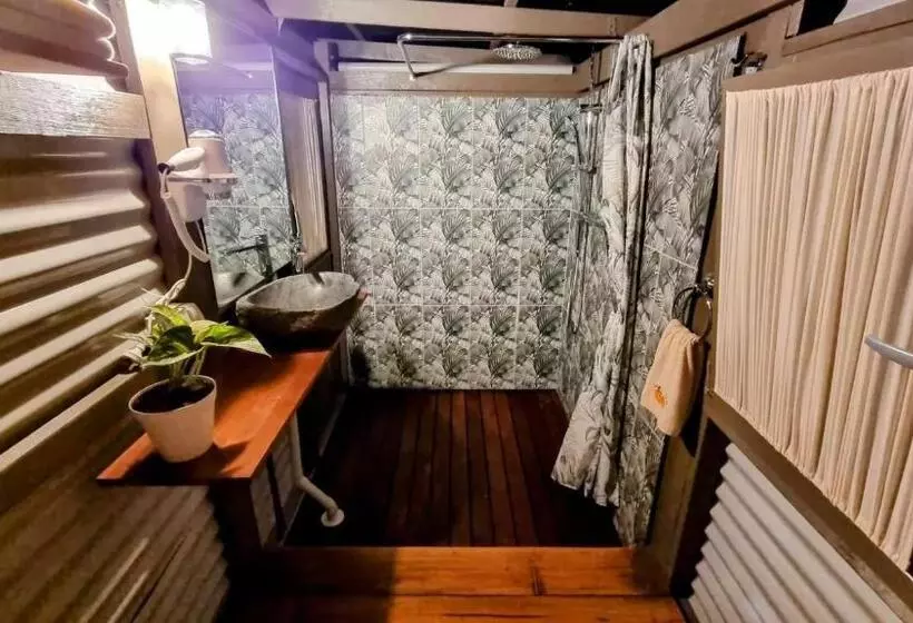 Majatalo Healing Garden Bed & Breakfast   Uluwatu