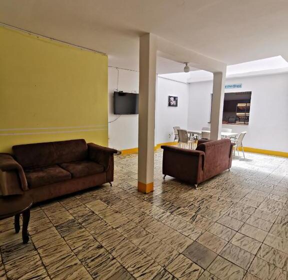 پانسیون Hostal Casa Celeste