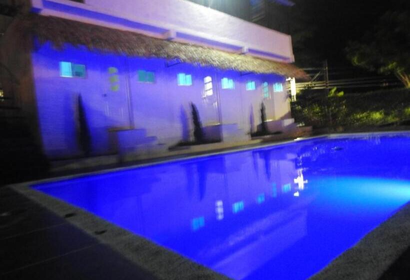 پانسیون Motoposada La Marina