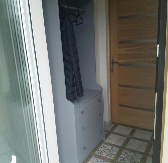 پانسیون Apartamenti Ar Verandu Diviem Cilvēkiem