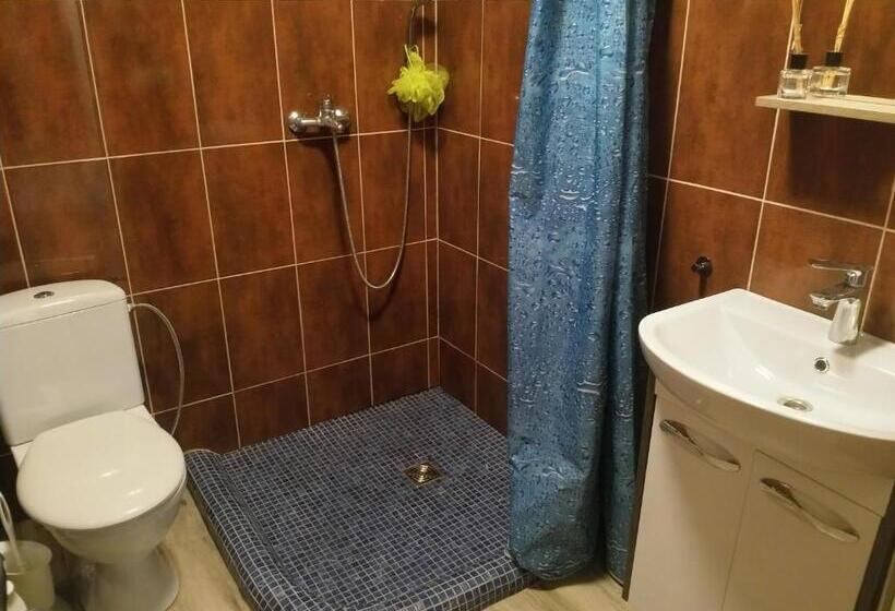 پانسیون Apartamenti Ar Verandu Diviem Cilvēkiem