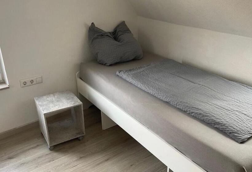 Pension/monteur Zimmer