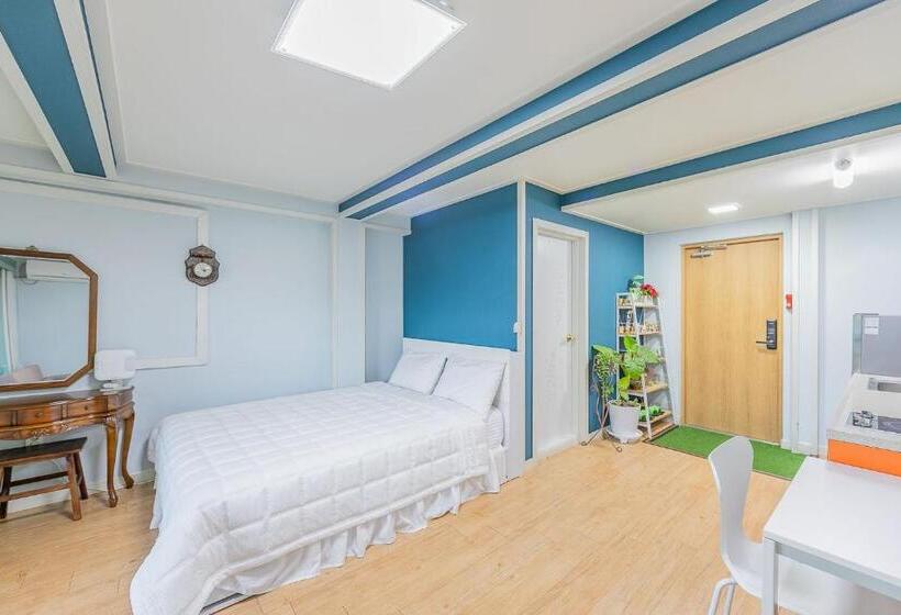 순천만 갈대숲 호스텔