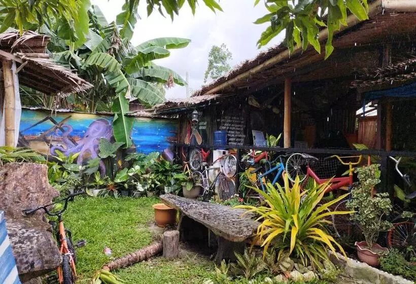 ユースホステル Castaway Native Huts