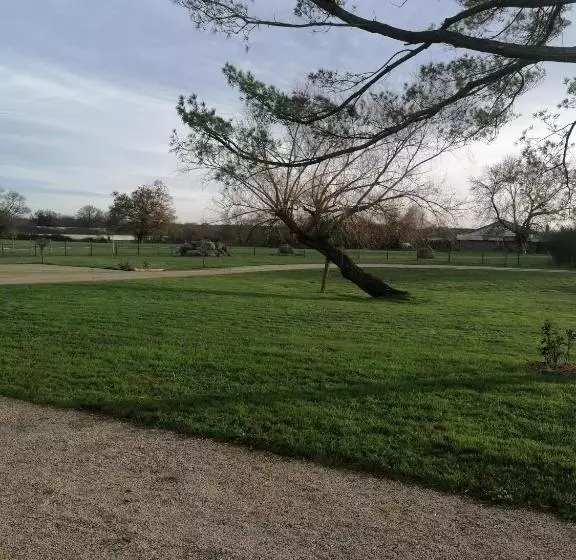 ベッドアンドブレックファースト Au Charme Di Sy