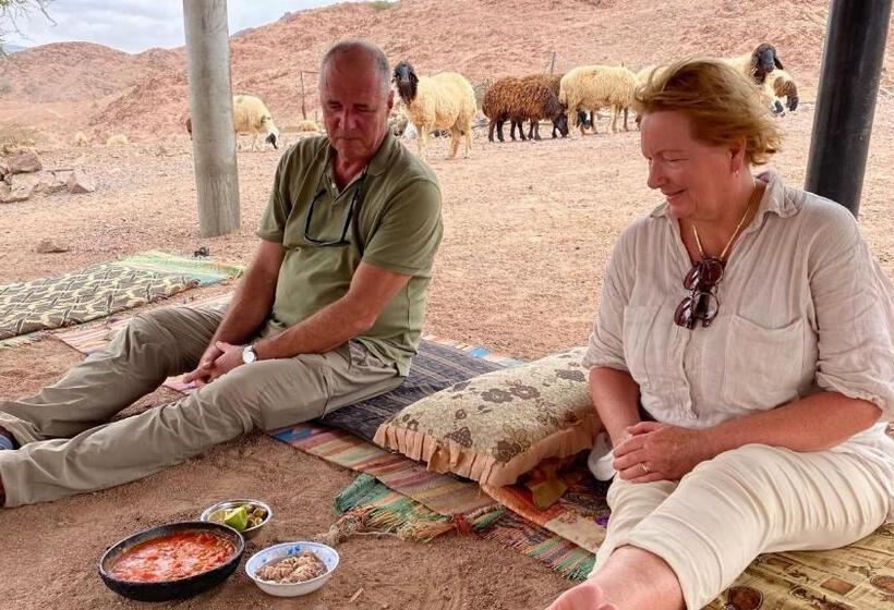 تختخواب و صبحانه Bedouin Home. Stay And Guiding