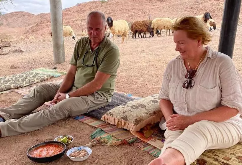 تختخواب و صبحانه Bedouin Home. Stay And Guiding