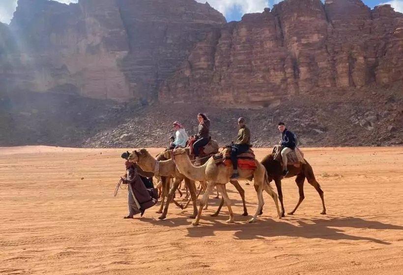 تختخواب و صبحانه Bedouin Home. Stay And Guiding