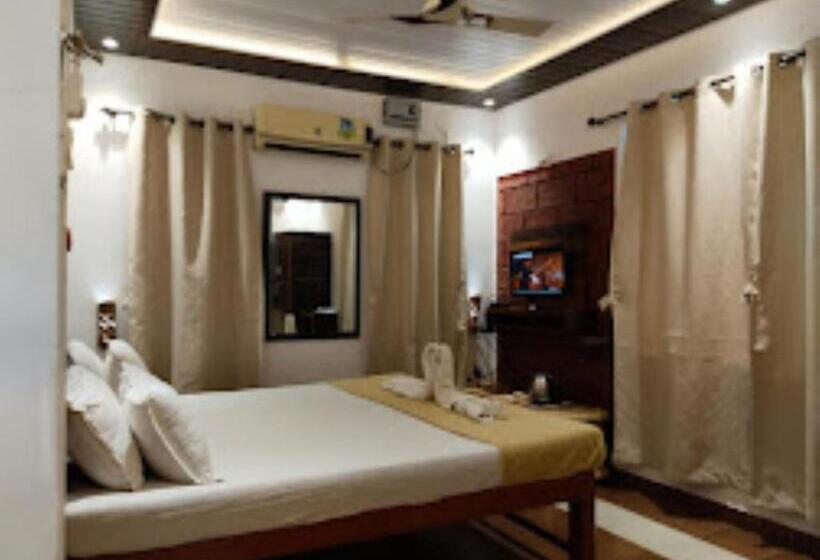 Blue Sea Beach Resort Malvan